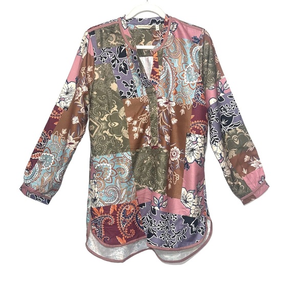 Soft Surroundings Alvadore Fleur Patchwork Print Satin Top - Picture 3 of 12